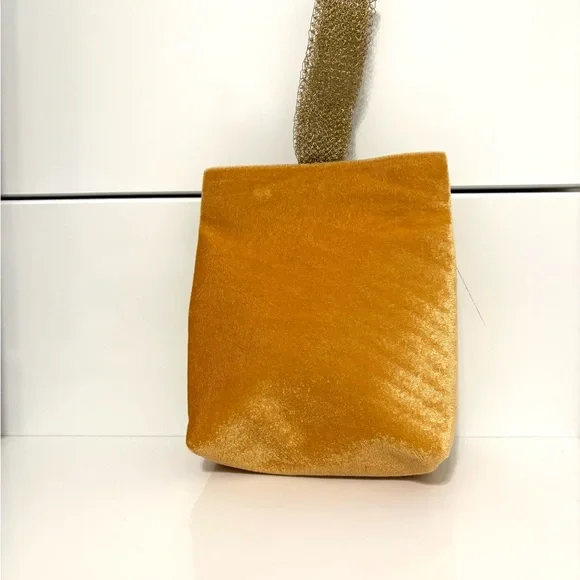 Elegant Gold Velvet Women's Bag - Picture 2 of 3